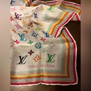 🍃AUTHENTIC LOUIS VUITTON VINTAGE SCARF🍃